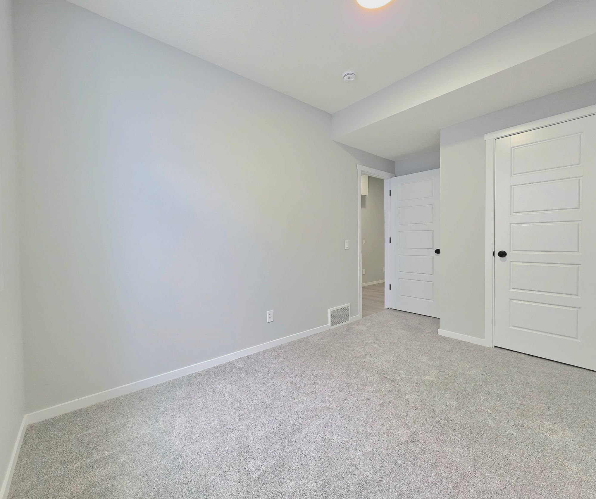 Modern Living & Exclusive Perks: Brand New 2-Bedroom Suite in Chappelle Gardens!